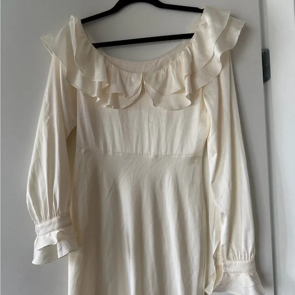 Stone Cold Fox Vicious Dress Off-Shoulder Ruffle Satin Evening Dress in Cream - Picture 6 of 7